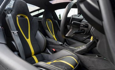 McLaren 720S Peformance 14