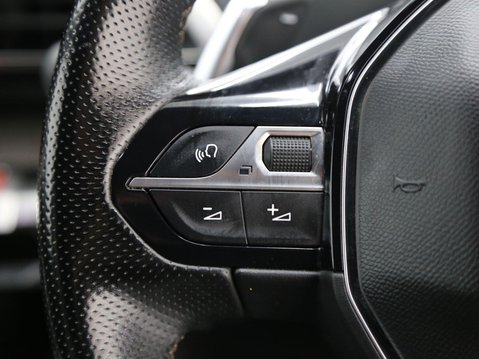 Peugeot 3008 1.6 13.2kWh GT Premium e-EAT Euro 6 (s/s) 5dr 11