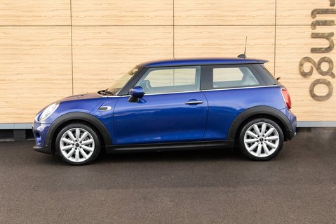 Mini Hatch COOPER CLASSIC 13