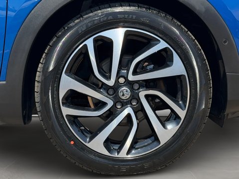 Vauxhall Grandland X 1.2 Turbo Elite Nav 5dr 12