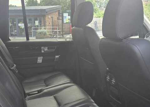 Land Rover Discovery 4 3.0 SD V6 Graphite SUV 5dr Diesel Auto 4WD Euro 6 (s/s) (256 bhp) 10