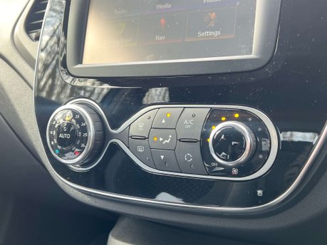 Renault Captur 1.2 Captur Dynamique Nav TCe Auto 5dr 25