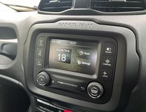 Jeep Renegade (Sold) 1.4T MultiAirII Longitude SUV 5dr Petrol DDCT Euro 6 (s/s) (140 ps) 30