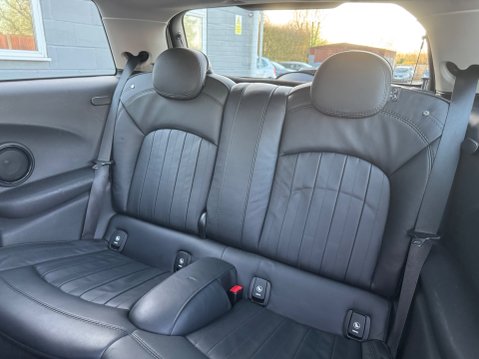 Mini Hatch 1.5 Cooper Euro 6 (s/s) 3dr 49