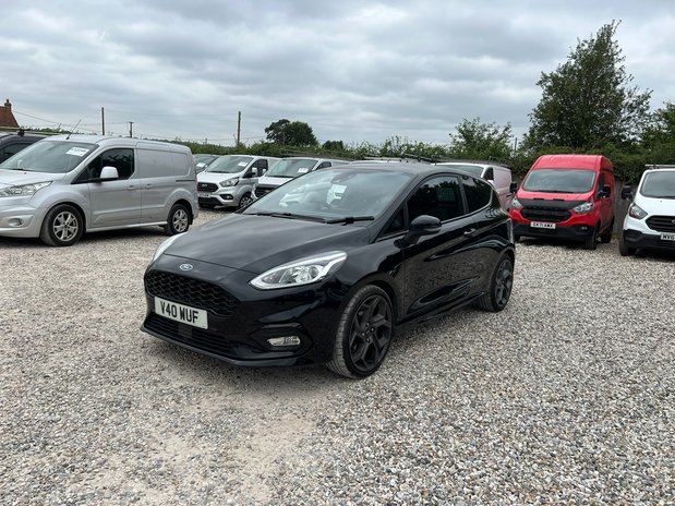 Ford Fiesta SWB (SOLD) L1H1 Low Roof Sport Air Con Alloys EURO 6 NO VAT 2