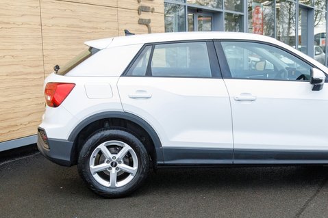 Audi Q2 TFSI TECHNIK 7