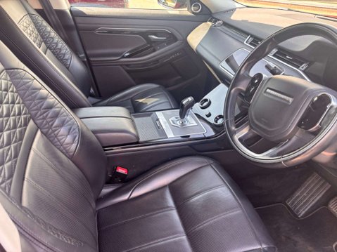 Land Rover Range Rover Evoque 2.0 Range Rover Evoque HSE D Auto 4WD 5dr 2