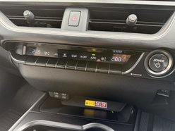 Lexus Ux 2.0 250h Takumi SUV 5dr Petrol Hybrid E-CVT Euro 6 (s/s) (184 ps) 48