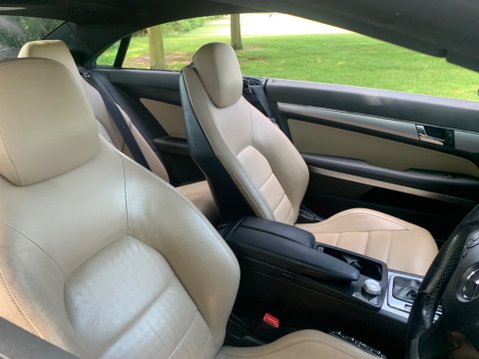 Mercedes-Benz E Class E350 CDI BLUEEFFICIENCY SPORT 15