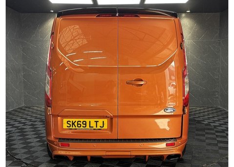 Ford Transit Custom 2.0 300 EcoBlue Limited Crew Van Double Cab 5dr Diesel Auto L1 H1 Euro 6 (s 7
