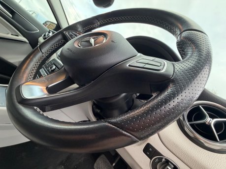 Mercedes-Benz GLA GLA 200 SPORT PREMIUM 16