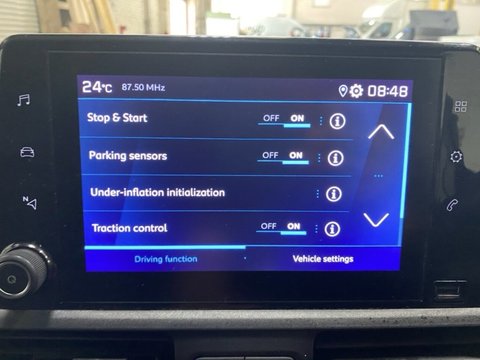 Peugeot Partner BLUEHDI PROFESSIONAL PREMIUM PLUS L1 18