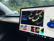 Tesla Model Y ModeL Y Long Range AWD 4WD 5dr 32