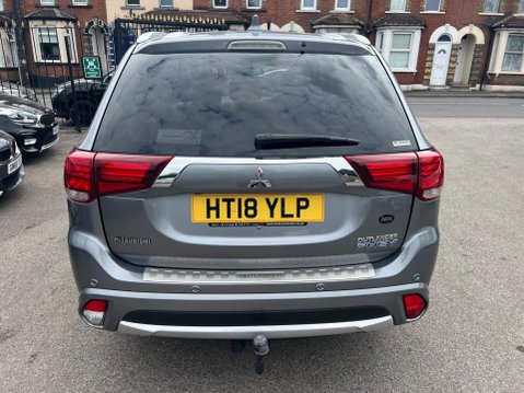 Mitsubishi Outlander 2.0h 12kWh 4hs CVT 4WD Euro 6 (s/s) 5dr 5