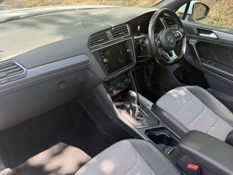 Volkswagen Tiguan 2.0 Tiguan R-Line TDI Semi-Auto 5dr 3