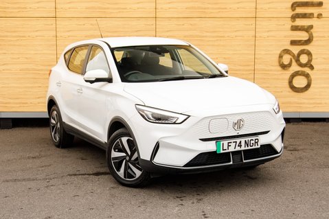 MG ZS SE 1