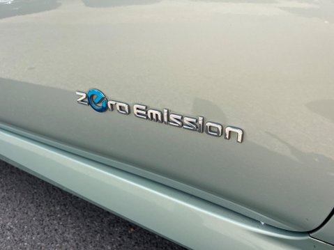 Nissan LEAF 40kWh Tekna Auto 5dr 18