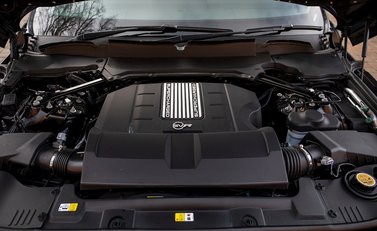 Land Rover Range Rover Sport 5.0 SVR Urban 37
