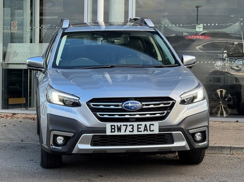 Subaru Outback TOURING 3