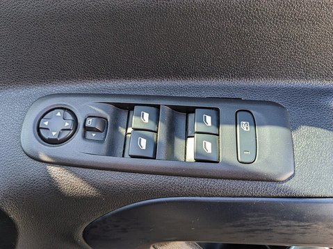 Peugeot Rifter HORIZON RE 26