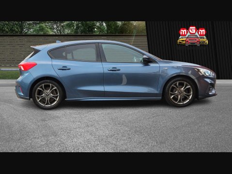 Ford Focus ST-LINE 9