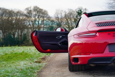 Porsche 911 CARRERA GTS PDK 7