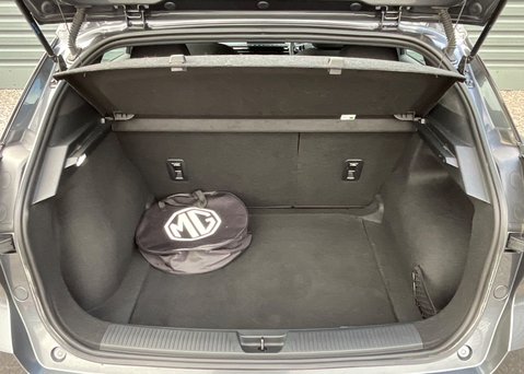 MG MG4 EV 51kWh SE 11