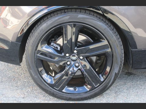 Land Rover Discovery R-DYNAMIC HSE MHEV 33