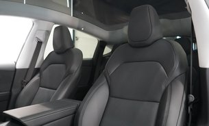 Tesla Model Y PREMIUM LONG RANGE AWD Diamond Black GROK AI Heated & Vented Seats 1 Owner 13