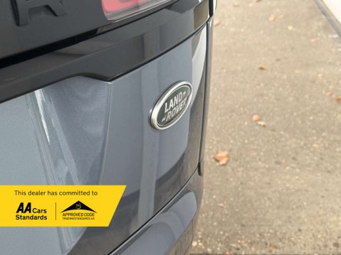 Land Rover Range Rover Velar 2.0 Range Rover Velar R-Dynamic SE D180 Auto 4WD 5dr 30