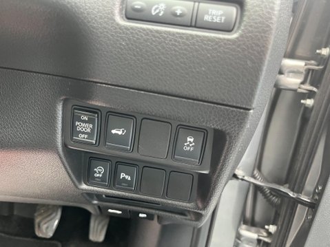 Nissan X-Trail 1.6 dCi Tekna 4WD Euro 6 (s/s) 5dr 46
