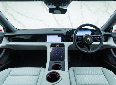 Porsche Taycan 4S SPORT TURISMO 21