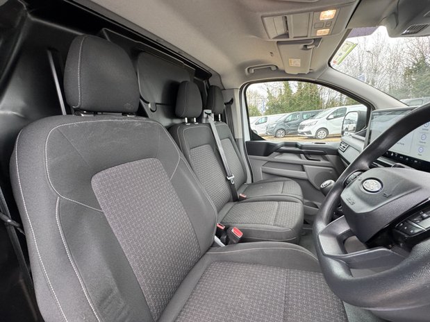 Ford Transit Custom LWB L2H1 Low Roof Trend 280 Air Con Alloys Cam Carplay EURO 6 14