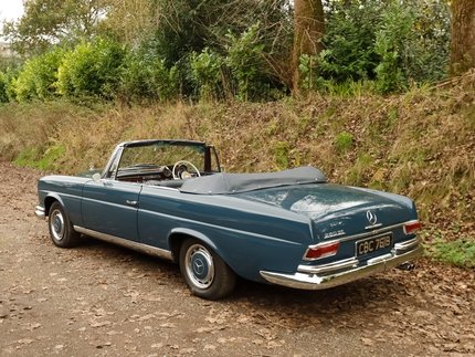 Mercedes-Benz W111 280SE Cabriolet 8