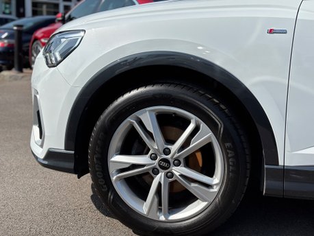 Audi Q3 1.5 TFSI CoD 35 S line Sportback 5dr Petrol Manual Euro 6 (s/s) (150 ps) 4