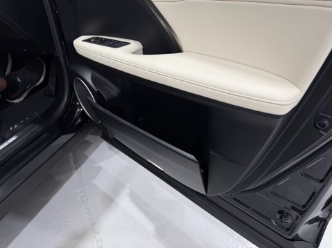 Lexus RX 450H TAKUMI 40