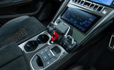 Lamborghini Urus Performante 24