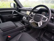 Land Rover Defender D250 SE County Edition 10