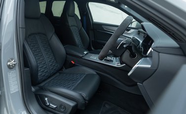 Audi RS6 AVANT PERFORMANCE 14