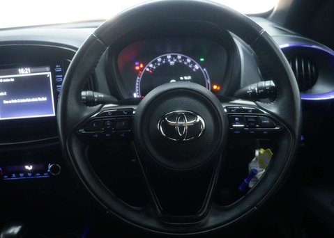 Toyota Aygo X 1.0 Aygo X Edge VVT-i Auto 5dr 22