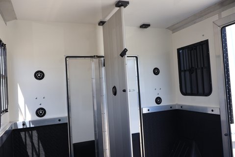 Renault Master 2026 BRAND NEW 3.5 TON STALLION SKR PRO BUILT BY SEEKER DELIVERY MILES  27