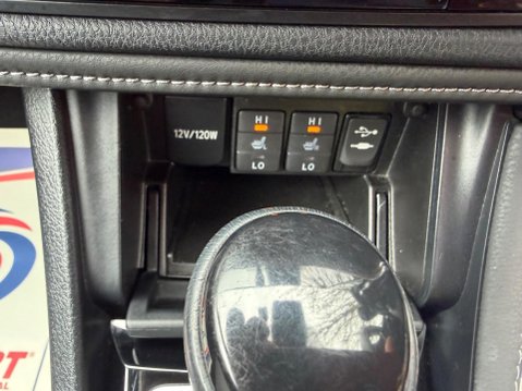 Toyota Auris 1.2 VVT-i Excel CVT Euro 6 (s/s) 5dr (Safety Sense) 25