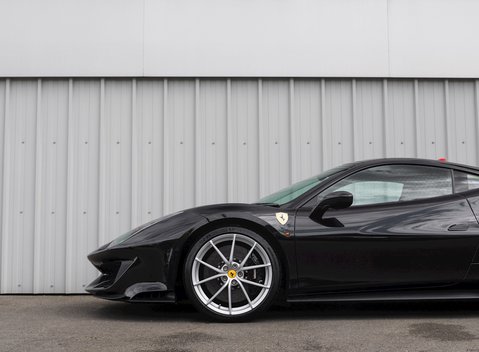 Ferrari 488 Pista 28