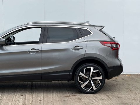 Nissan Qashqai 1.3 Qashqai Tekna DiG-T Semi-Auto 5dr 48
