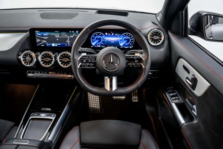 Mercedes-Benz EQA EQA 350 AMG Line Premium Plus 4M 4WD 5dr 31