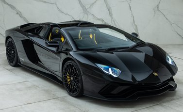 Lamborghini Aventador S LP 740-4 ROADSTER 15