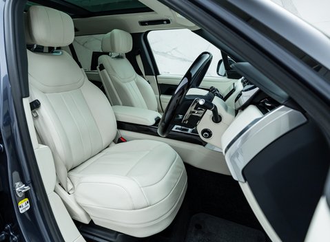 Land Rover Range Rover P460e Autobiography LWB 14