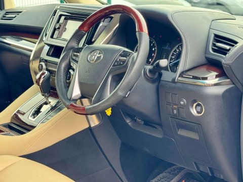 Toyota Alphard 3.5 V6 EXECUTIVE LOUNGE 7 SEAT 9