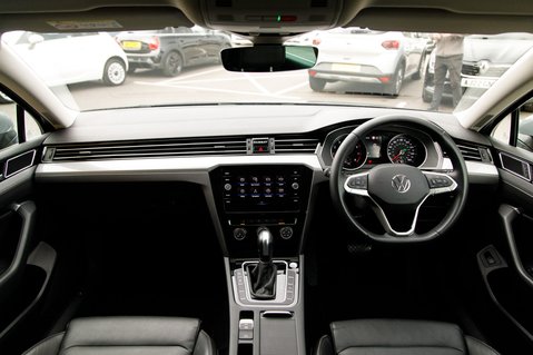 Volkswagen Passat SEL TSI EVO DSG 3