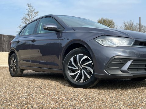 Volkswagen Polo LIFE TSI DSG 14